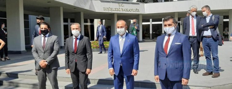 Bakan Çavuşoğlu Alman basın mensuplarıyla bir araya geldi