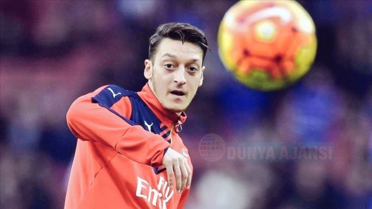 Özil’den Azerbaycan’a destek mejası