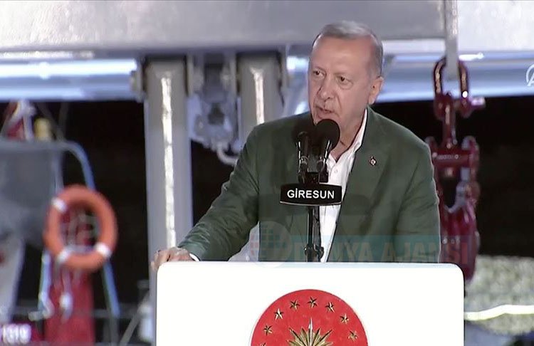 Cumhurbaşkanı Erdoğan: Akdeniz ve Ege'de korsanlığa asla 'eyvallah' etmeyiz