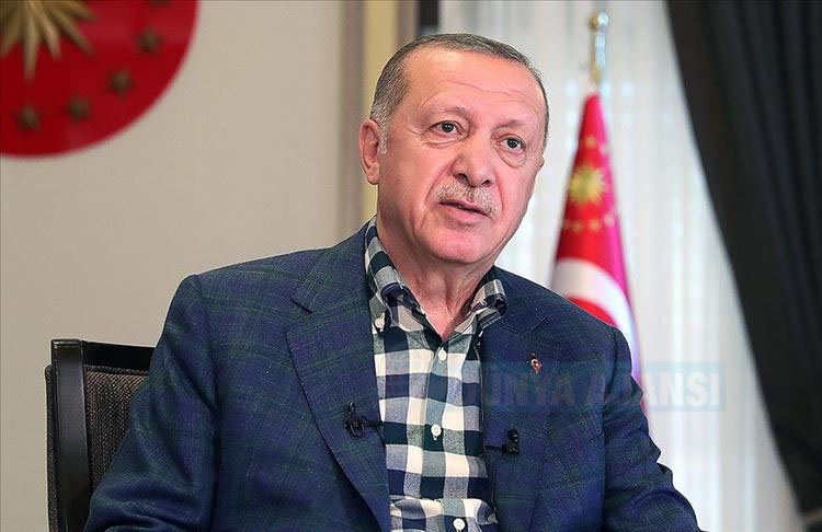 Cumhurbaşkanı Erdoğan: Ayasofya'nın ibadete açılması bayram sevincimizi daha da artırmıştır