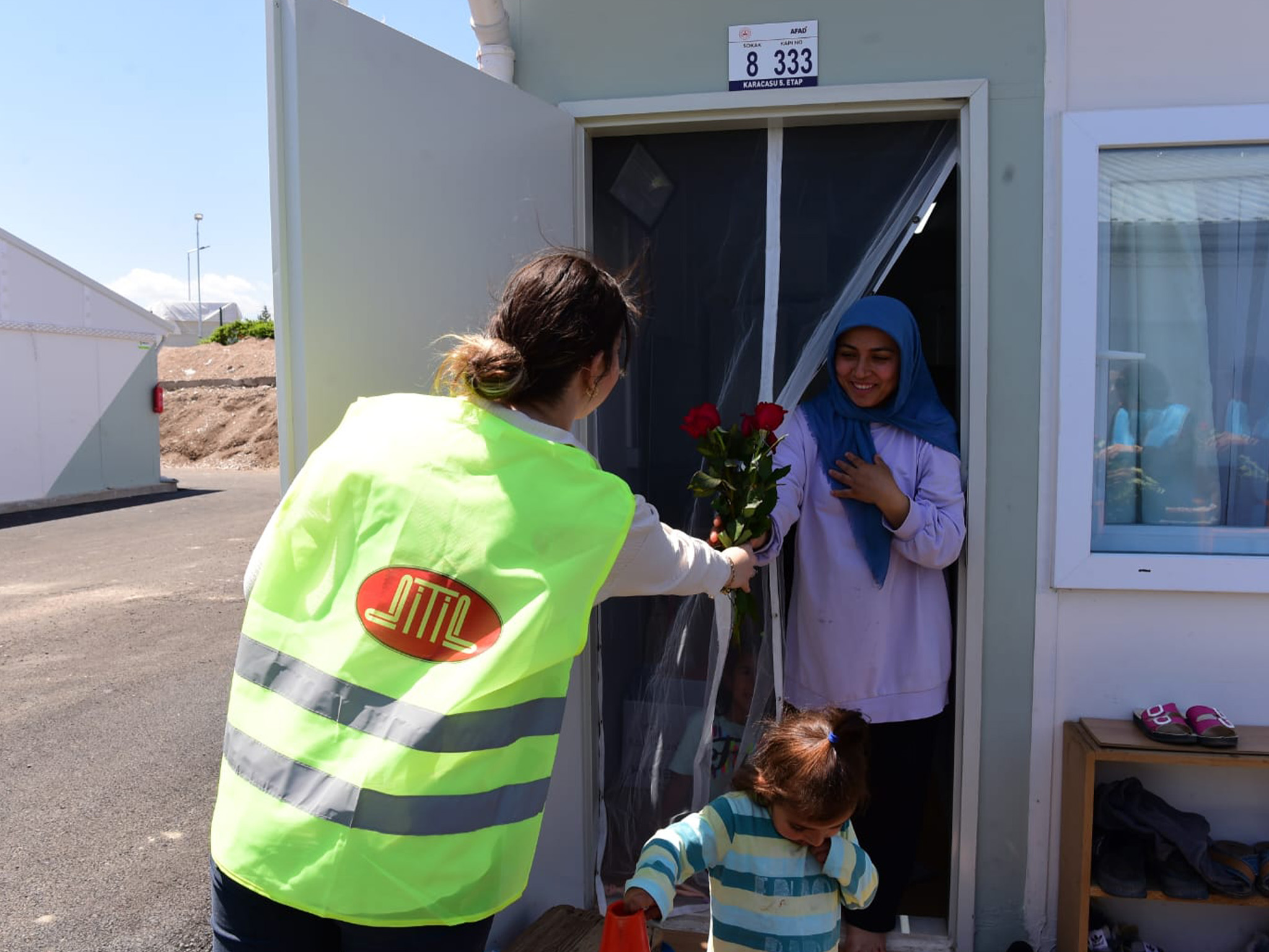 galeri deprem bolgesi anneler gu 6Wi FaH48s