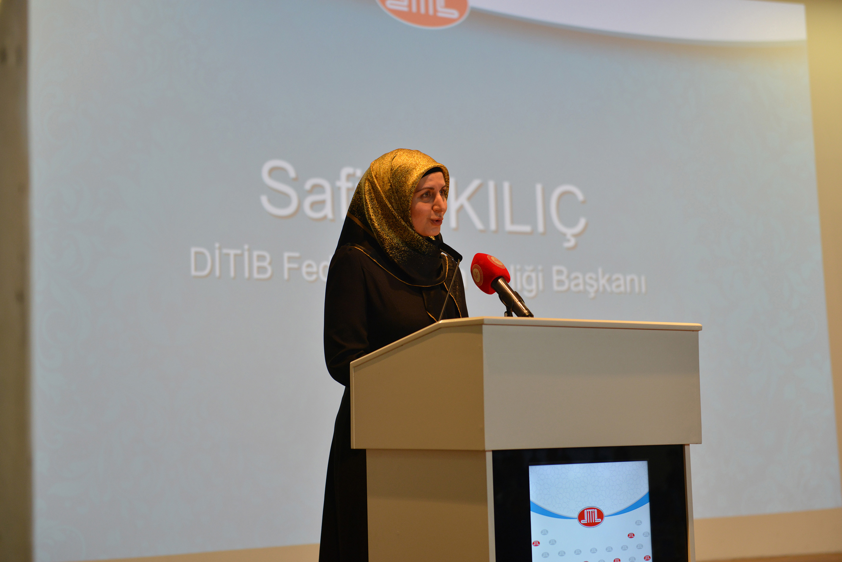 galeri ditib iftar federal kadin birligi baskan safiye k onPt3cFtyN