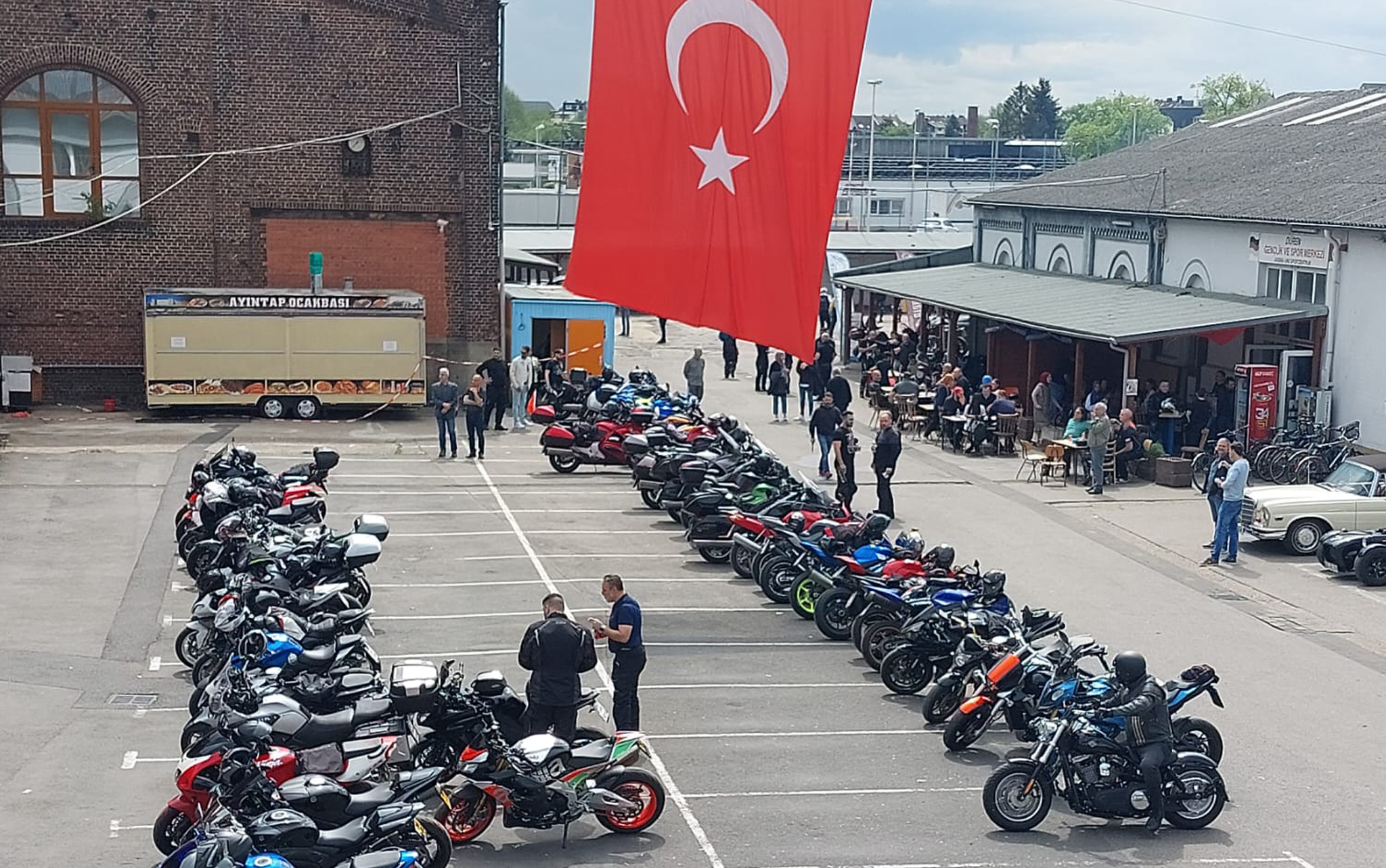 galeri duren motorsiklet sezon acili 681TvqBa9h