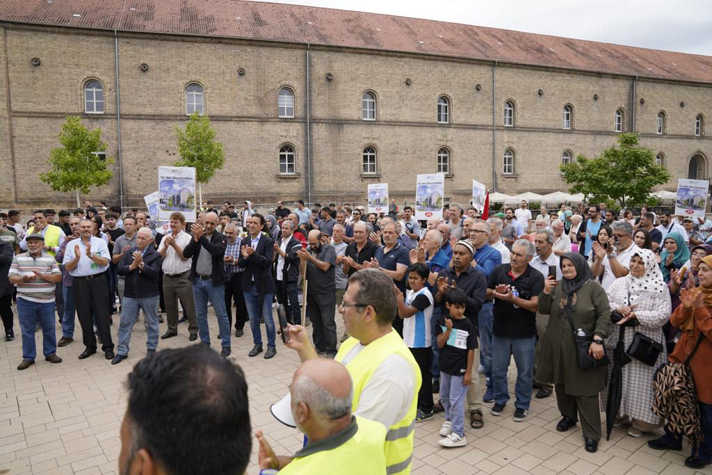 galeri germersheim protesto yuruyu Oed8RWifvB