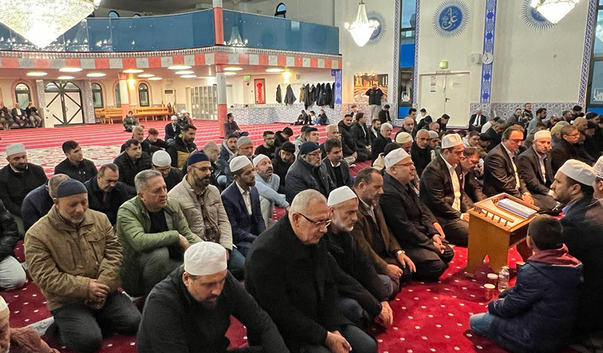 galeri sindelfgingen sabah namazi bulusmas jQ9Qpbvze9