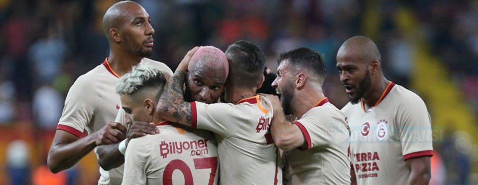 5 gollü ve 5 kırmızı kartlı Kayserispor-Galatasaray karşılaşması