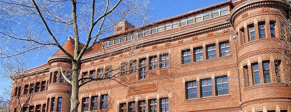 Harvard Üniversitesi'ni kazanan Filistinli öğrenci ABD'den sınır dışı edildi