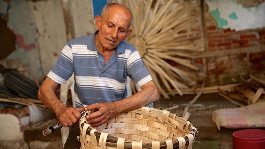 Kestane dalını sepete dönüştüren usta ellerin geçim kaynağı