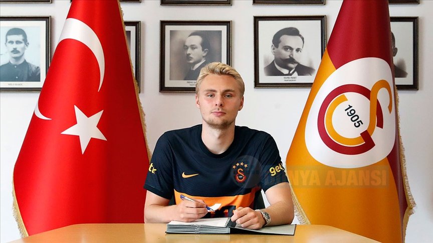 Galatasaray Victor Nelsson'u kadrosuna kattı