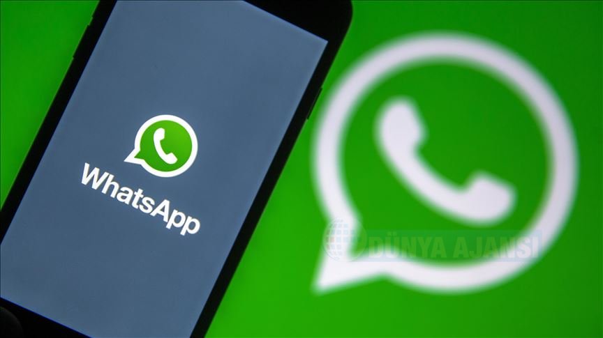 Üniversiteliler günde en az 5 saat WhatsApp'ta