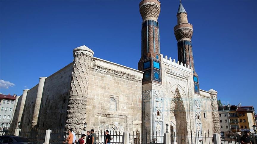 748 yıllık Gök Medrese