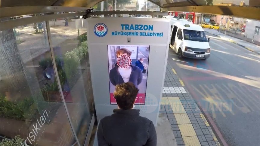 Trabzon'da maske takmayanlar