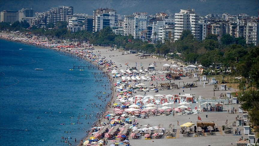 "Turizmin başkenti" Antalya'ya 8 ayda 10 milyondan fazla turist geldi