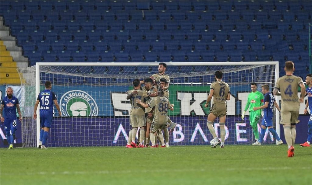 Süper Lig'de 2020-2021 sezonun ilk maçında  Fenerbahçe kazandı