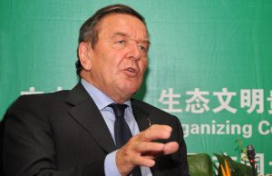 Eski Almanya Başbakanı Gerhard Schröder