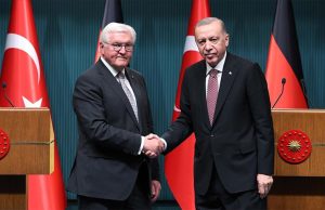 Almanya Cumhurbaşkanı Frank-Walter Steinmeier, Türkiye Cumhurbaşkanı Recep Tayyip Erdoğan