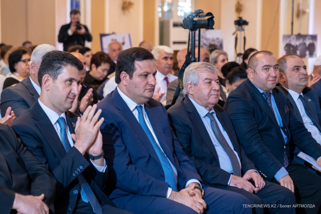 Almatı'da Haydar Aliyev anısına uluslararası forum 2 Almati3