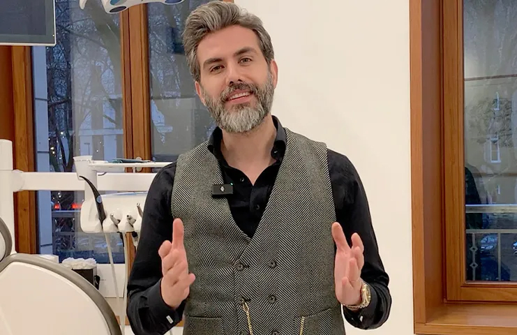 Ünlü isim von Anhalt, Hollywood gülüşü için Clinic EGO’yu tercih etti 6 Clinic EGO 3