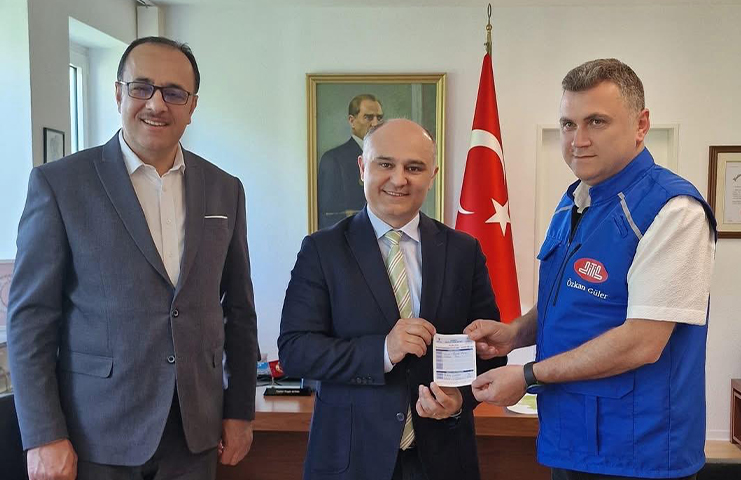 Essen Başkonsolosu Aydın’dan Vekaletle Kurban Kampanyası'na destek 2 essen kurban 1