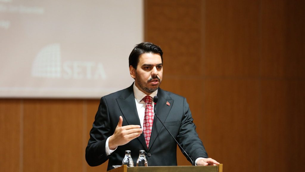 SETA Raporu: "Türkiye'de 350 binden fazla uluslararası öğrenci eğitim görüyor" 7 seta ytb6