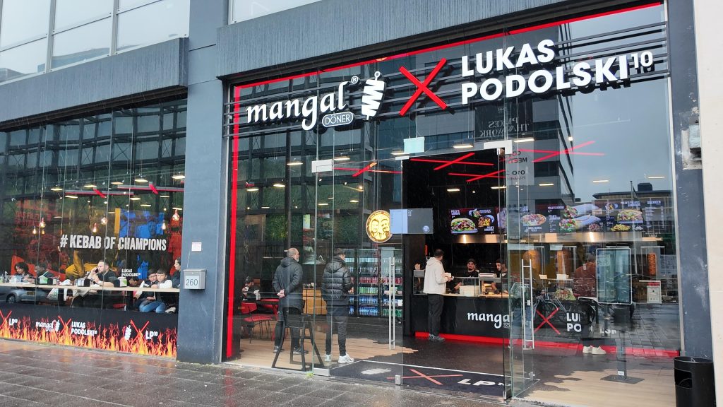 Dönerde yeni bir dönem: Kayserili genç iş insanı Yakup Alemdar Rotterdan'da fark yaratıyor 1 yakup alemdar3