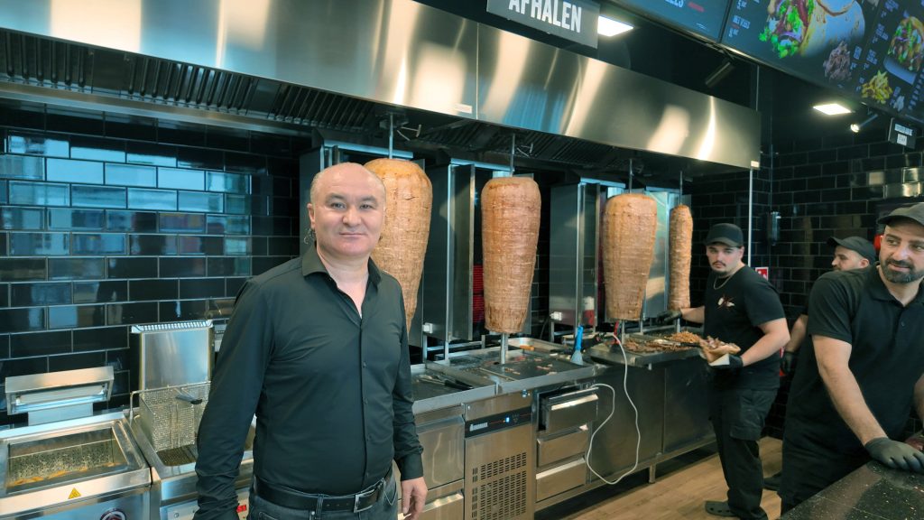 Dönerde yeni bir dönem: Kayserili genç iş insanı Yakup Alemdar Rotterdan'da fark yaratıyor 8 yakup alemdar8