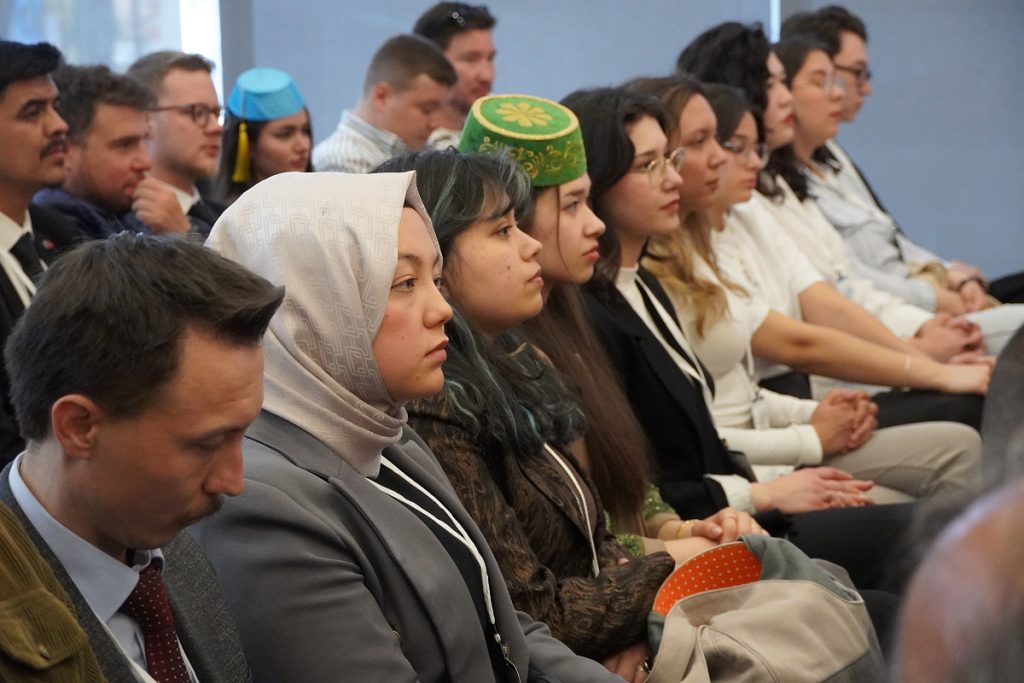 YTB, Kırım Tatar gençlerini Ankara’da buluşturdu 1 ytb kirim tatar kurultay5