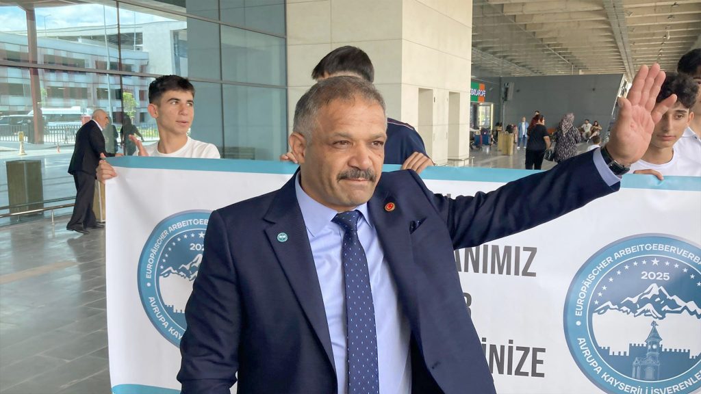 AKİB Başkanı Ali Hızar, Avrupalı Kayserililer’in Gurbetçi Karşılama Etkinliğine Katıldı 12 kayseri gurbetci karsilama 2