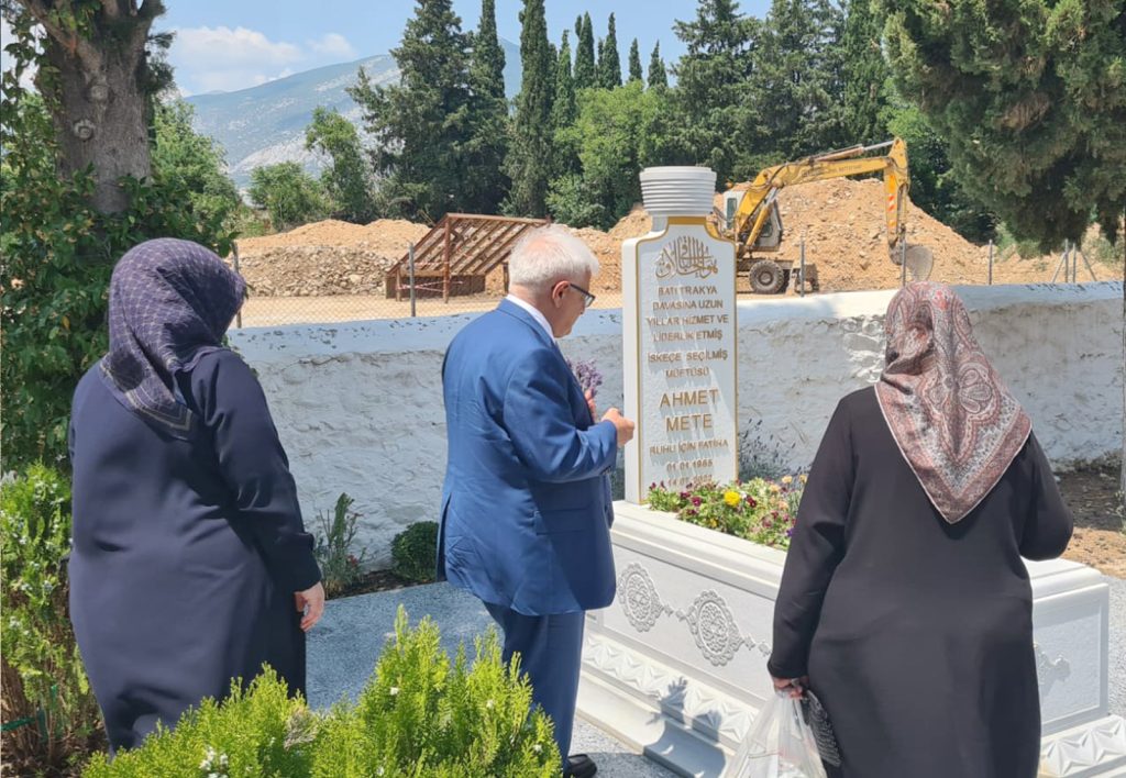 TİKA Başkan Yardımcısı Çevik, Batı Trakya’nın unutulmaz isimlerini dualarla andı 1 tika kabir ziyaret2