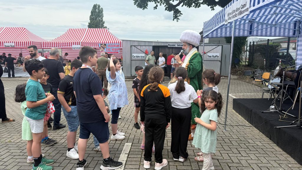 Witten Sultan Ahmet’te renkli kermes etkinliği 10 witten kermes3