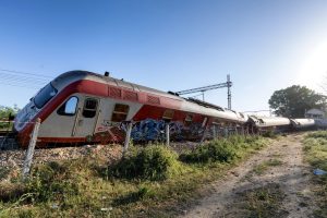 almanya da tren faciasi yolcu