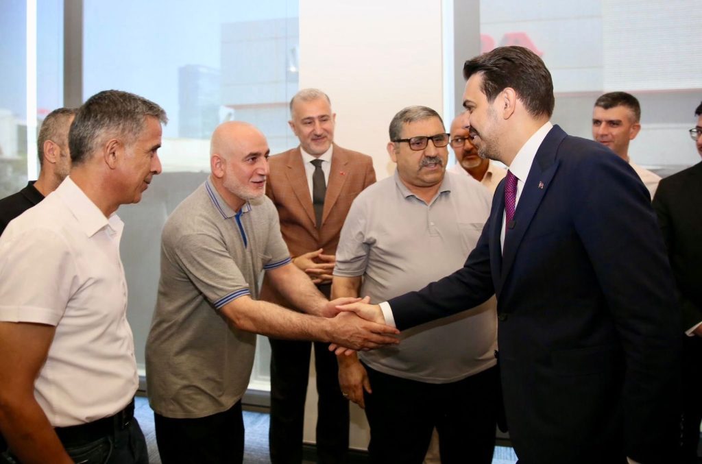Eren, YTB Başkanlığını Turus’a devretti 16 ytb veda8