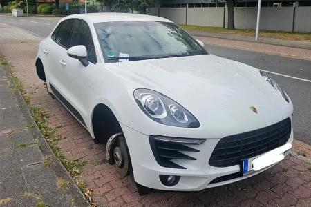 bremen de sok porsche nin dort
