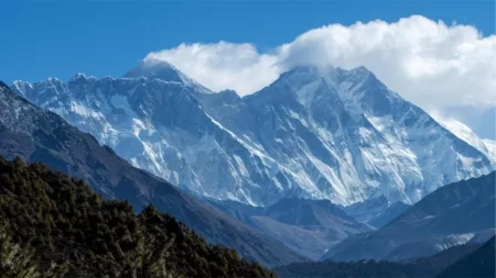everest te 10 yil sonra ilk za