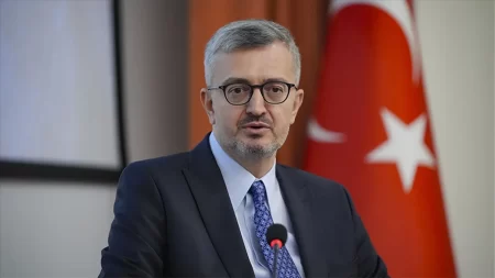 i letisim baskani duran dan us