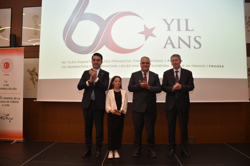 Türkiye-Fransa İş Gücü Anlaşması‘nın 60. Yılı büyük bir çoşku ile kutlandı 16 12