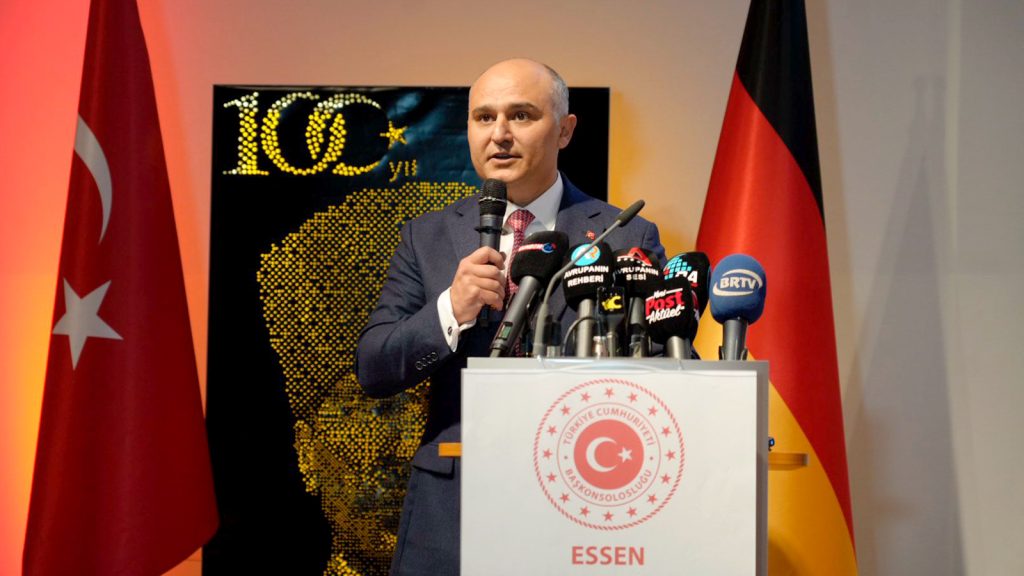 Essen’de Cumhuriyet Bayramı coşkusu zirve yaptı 14 essen cumhuriyet kutlama7