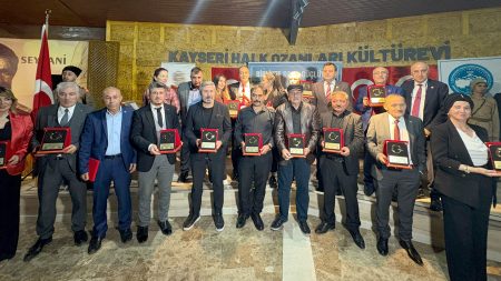 AKİB’ten Cumhuriyet’in 102. Yılına anlamlı kutlama: “Şühedaya Saygı Gecesi” kayseri suheda anma3