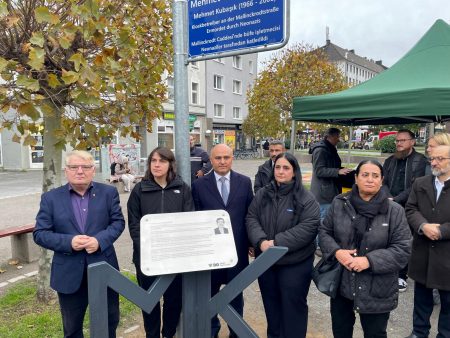 NSU kurbanı Mehmet Kubaşık, Dortmund’da anı plaketiyle yaşayacak nsu kubasik ani plaketi1