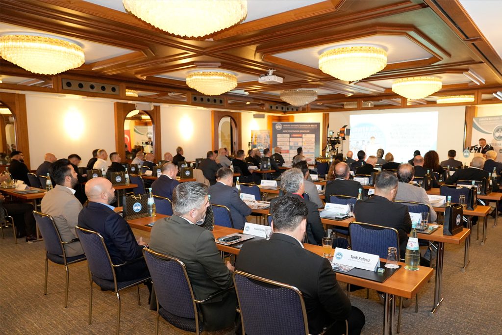 AKİB Köln’de Avrupa’daki Kayserili iş insanlarını buluşturdu 13 akib is dunya bulusma genelbaskan ali hizar2