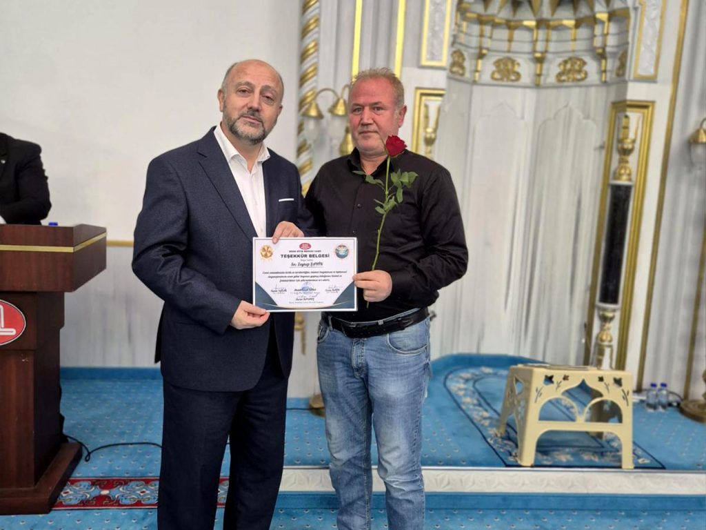 Bonn Camii'nde vefa Buluşması: İlk nesil dualarla anıldı 15 bonn6