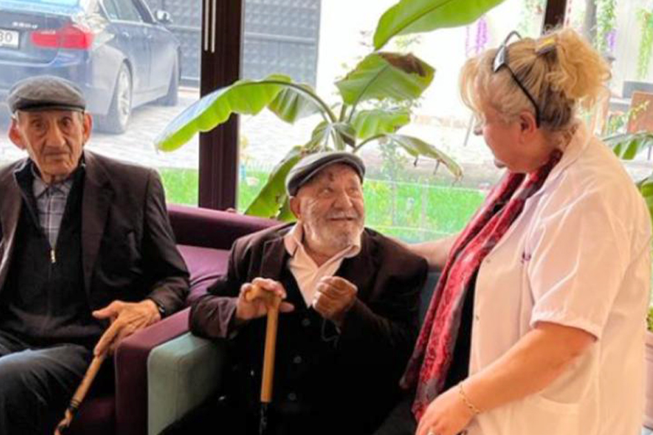 Yeni Mimoza Huzurevi sahibi Hatice Bayar: “Yaşlı bakımı sevgiyle yapılır” 14 yeni mimoza1