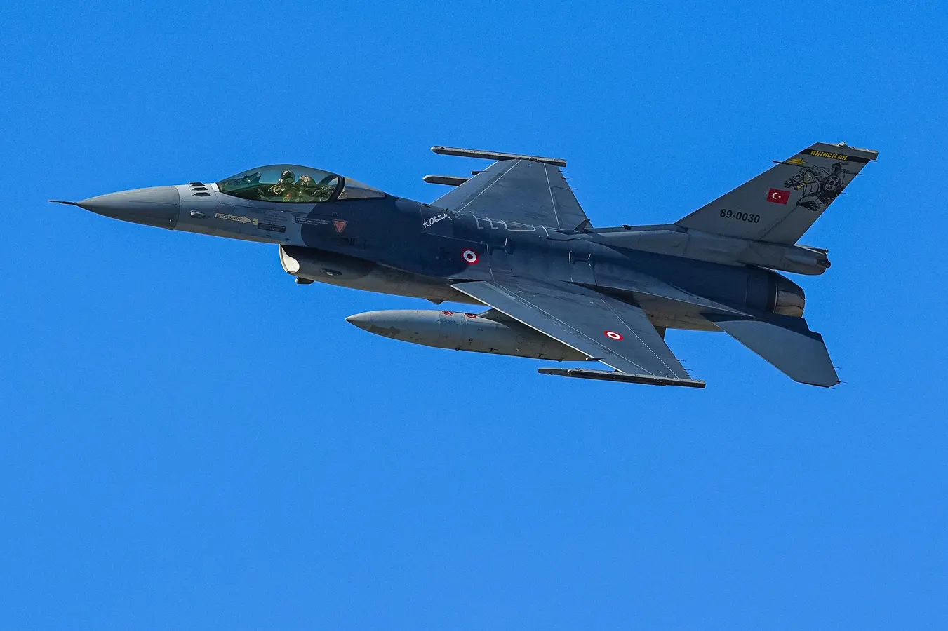 Türk Hava Kuvvetleri, Karadeniz’de eğitim uçuşu icra etti