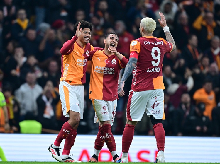 Galatasaray Kasımpaşa’yı geçip zirveye yerleşti