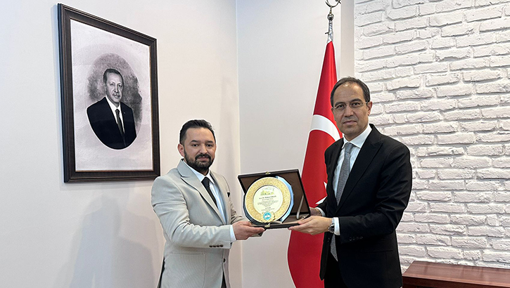 AKİB’ten Dr. Mehmet Erşan’a sağlık hizmetleri için teşekkür