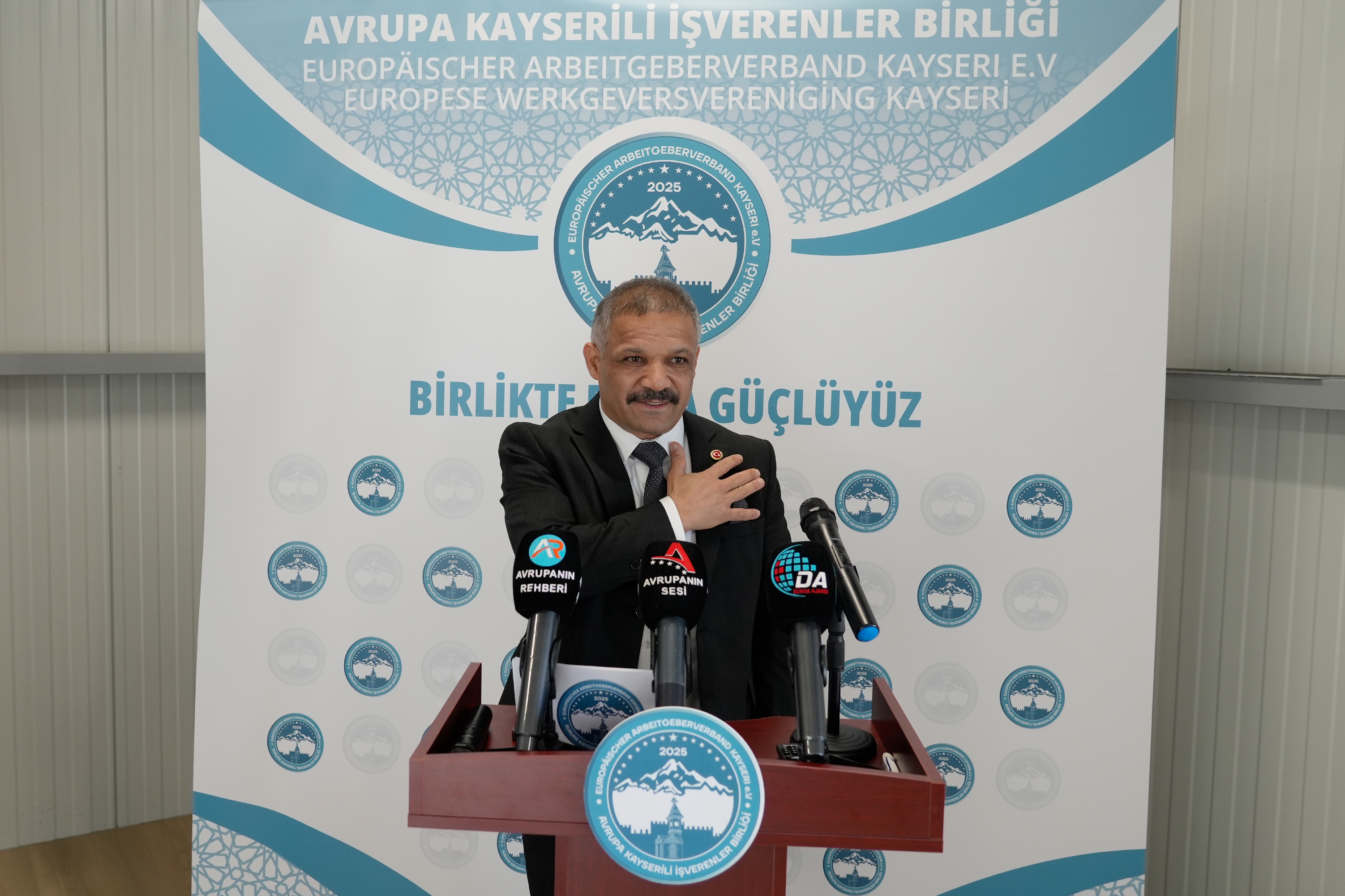 AKİB Genel Başkanı Ali Hızar’dan 2026 için barış, huzur ve bereket temennisi