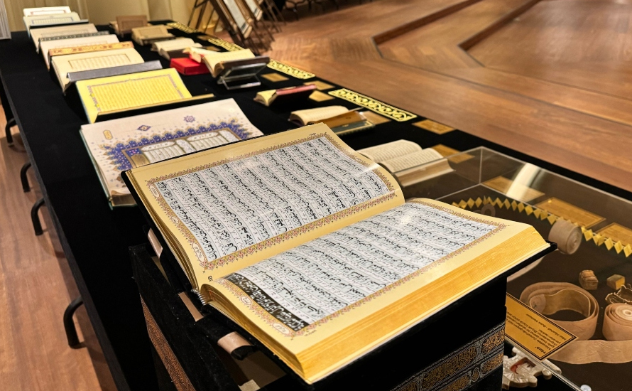 114 Mushafla Kur’an’ın evrensel mesajı Taksim’de anlatılıyor