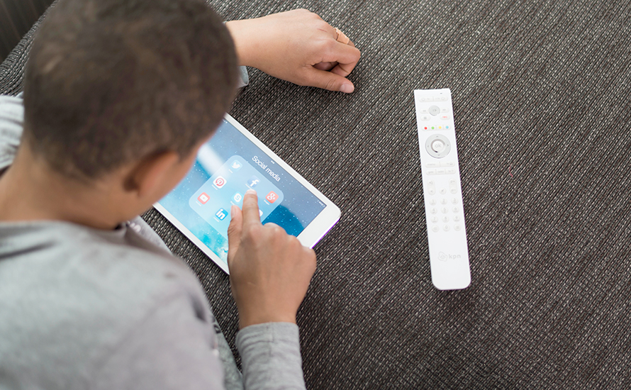 Sosyal medya şirketlerine uyarı: Avustralya’da 16 yaş altına yasak