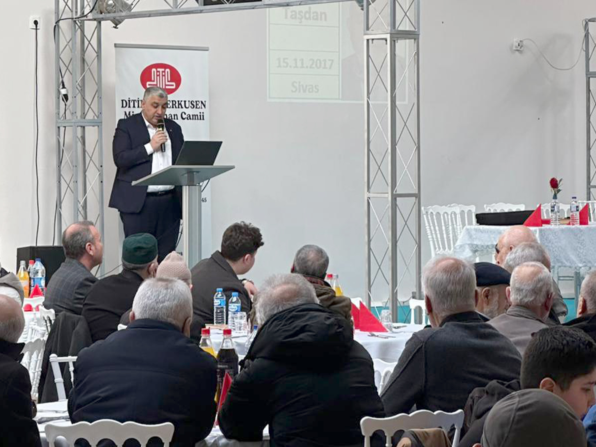 Birlik, vefa ve oua Leverkusen Camisi’nde buluştu