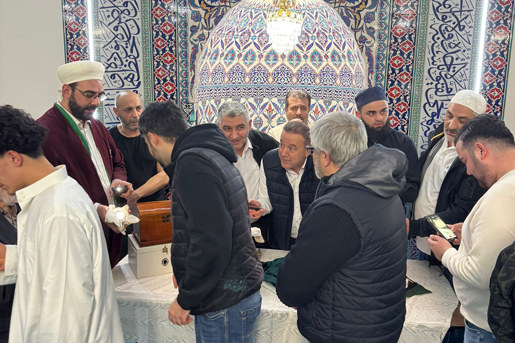 Leverkusen'de Peygamber sevgisiyle dolu bir Kadir Gecesi